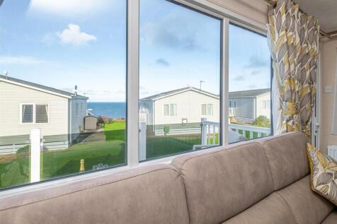 W27-ABERAFON-PARK-LOUNGE-09.jpg