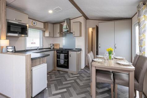 W27-ABERAFON-PARK-KITCHEN-05.jpg
