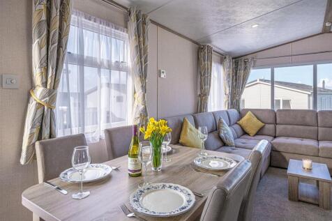 W27-ABERAFON-PARK-DINING-AREA-03.jpg