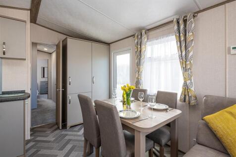 W27-ABERAFON-PARK-DINING-AREA-05.jpg