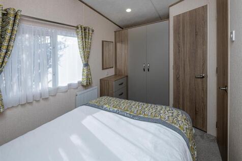 W27-ABERAFON-PARK-BEDROOM-1C.jpg