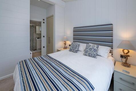 R16-ABERAFON-PARK-BEDROOM-1C.jpg