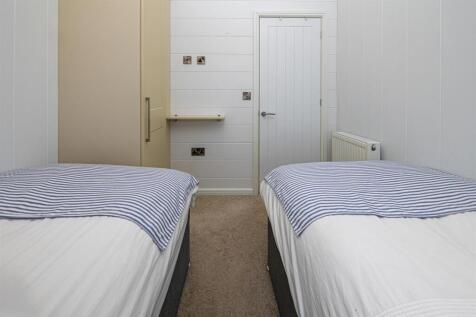 R16-ABERAFON-PARK-BEDROOM-3C.jpg