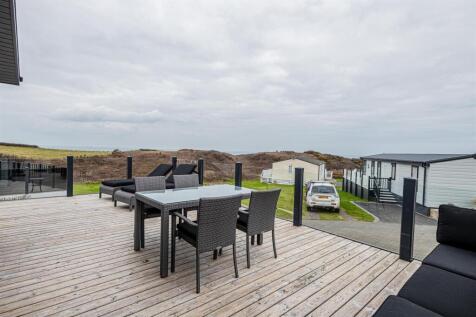 R16-ABERAFON-PARK-EXTERNAL-7.jpg