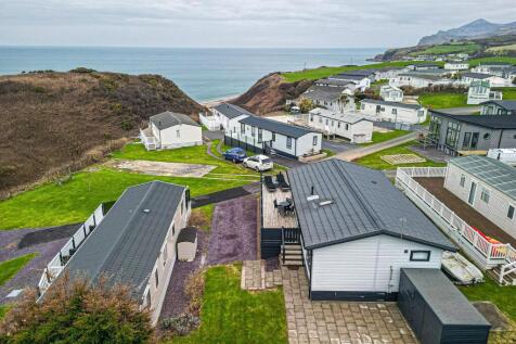 R16-ABERAFON-PARK-AERIAL-8.jpg