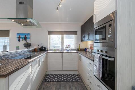 R19 KITCHEN