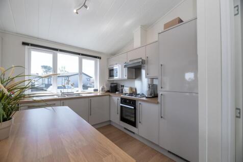R21-THE-WARREN-KITCHEN-02.jpg