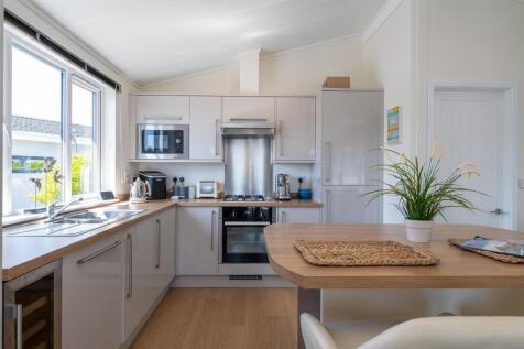 R21-THE-WARREN-KITCHEN-06.jpg