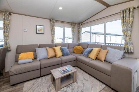 Y04-ABERAFON-PARK-LOUNGE-07.jpg