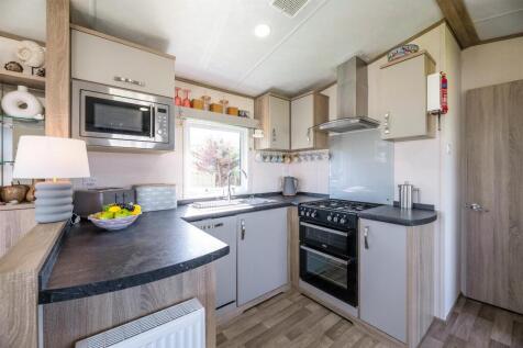 Y04-ABERAFON-PARK-KITCHEN-02.jpg