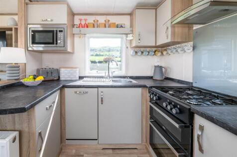 Y04-ABERAFON-PARK-KITCHEN-03.jpg