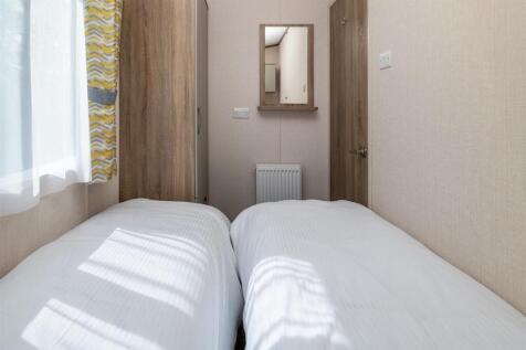 Y04-ABERAFON-PARK-BEDROOM-2C.jpg