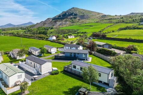 Y04-ABERAFON-PARK-AERIAL-2.jpg