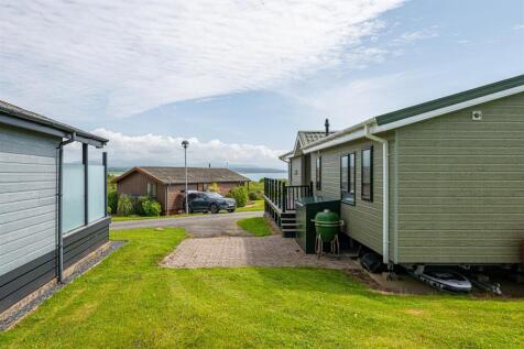 PINE-LODGES-EXTERNAL-03.jpg
