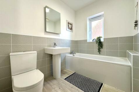 Bathroom.jpeg