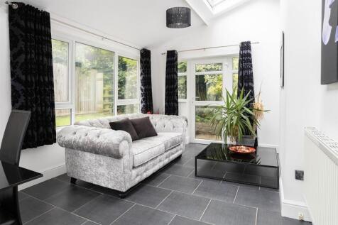 Dining/Sitting Room