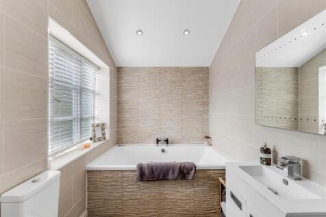 Master Ensuite