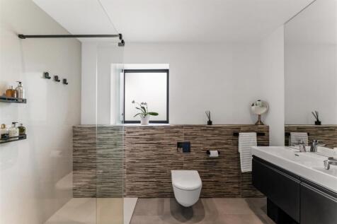 Bedroom One Ensuite