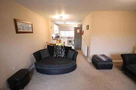 Living Room Aspect 4