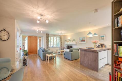Open-Plan Kitchen/Living Space