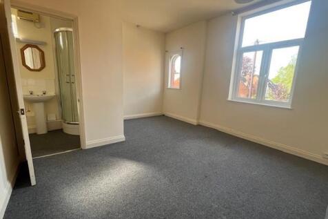bedroom ensuite