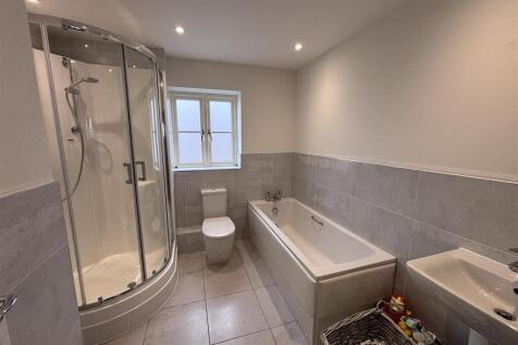 Family bathroom