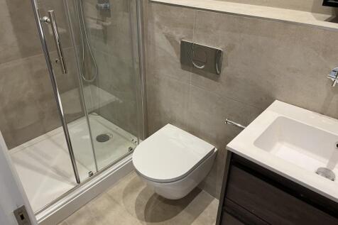 flat 1 brooklands ensuite