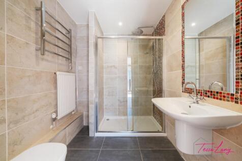 Ensuite bathroom