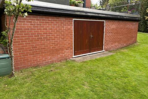Access to basement (additional)