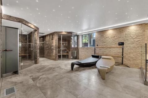 Leisure Suite