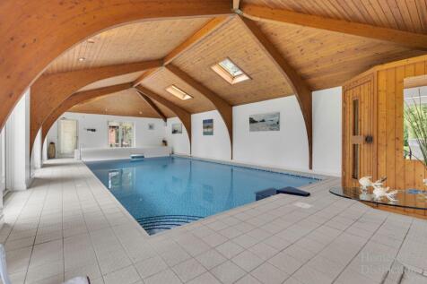 Leisure Suite