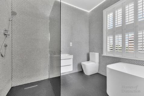 Master En-Suite