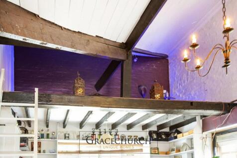 Mezzanine floor
