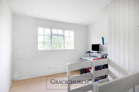 Fourth bedroom/office