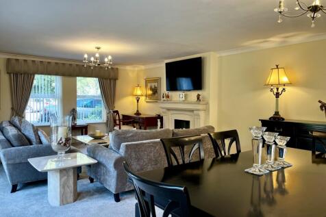 Living/Dining Room