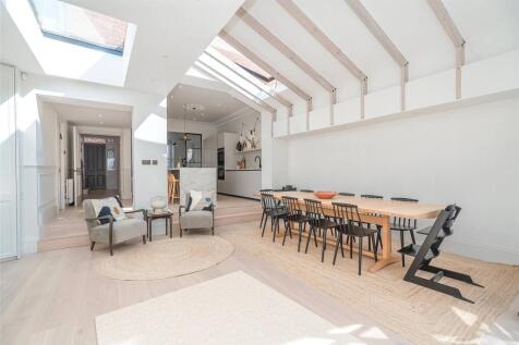 Rear Reception D