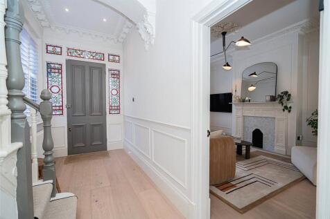 Entrance Hall C