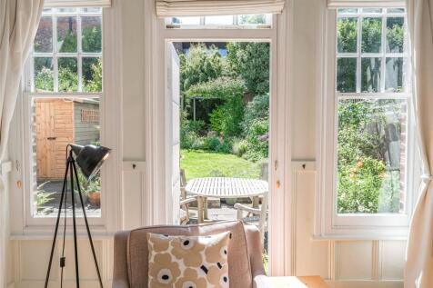 Rear Reception F