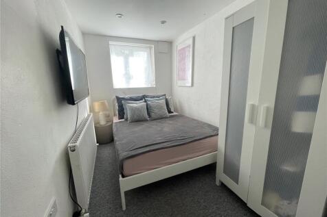 Bedroom 1 B