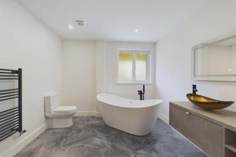Family Bathoom