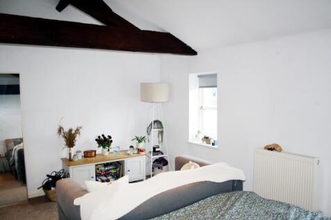 Bed/Sitting Room