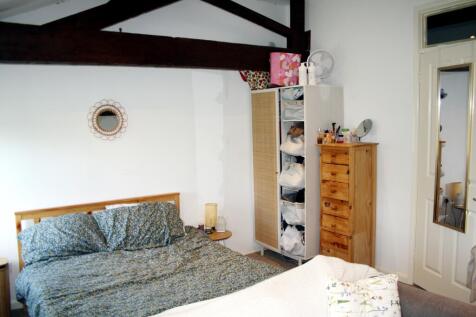 Bed/Sitting Room
