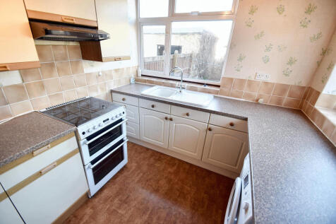 37 Meadowsweet Avenue 021.jpeg