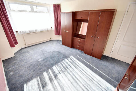 37 Meadowsweet Avenue 027.jpeg