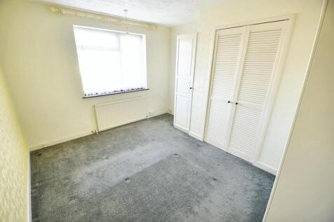 37 Meadowsweet Avenue 025.jpeg