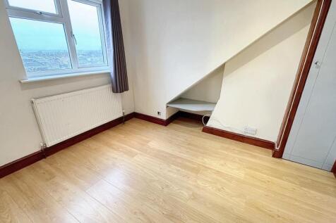 9ll4-EUSJE29R7cB-36mOQ