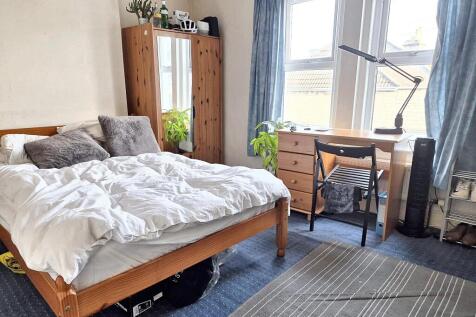 WhatsApp Image 2025-11-13 at 13.44.07 (1).jpeg