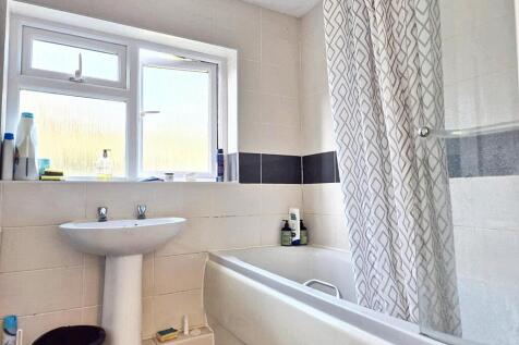 WhatsApp Image 2025-11-13 at 13.22.42 (2).jpeg