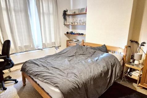 WhatsApp Image 2025-11-13 at 13.02.32 (1).jpeg