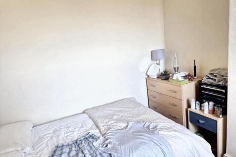 WhatsApp Image 2025-11-13 at 13.02.36 (5).jpeg